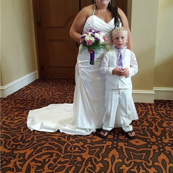 PLUS SIZE WEDDING DRESS - Picture 7 of 8